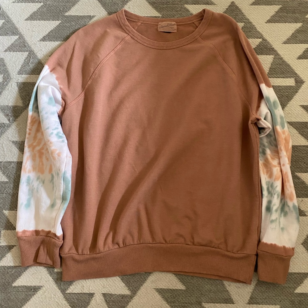 •UNIVERSAL THREAD TYE DYE SLEEVES SWEATSHIRT•